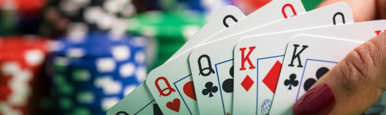 maini de poker care